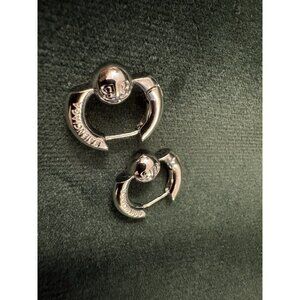 “BB” Earrings Hoops Silver Metal